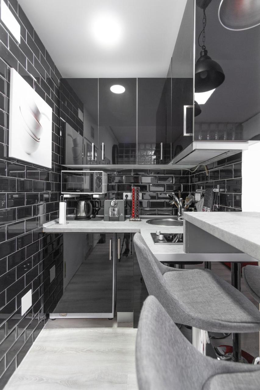 Argueelles Apartment *